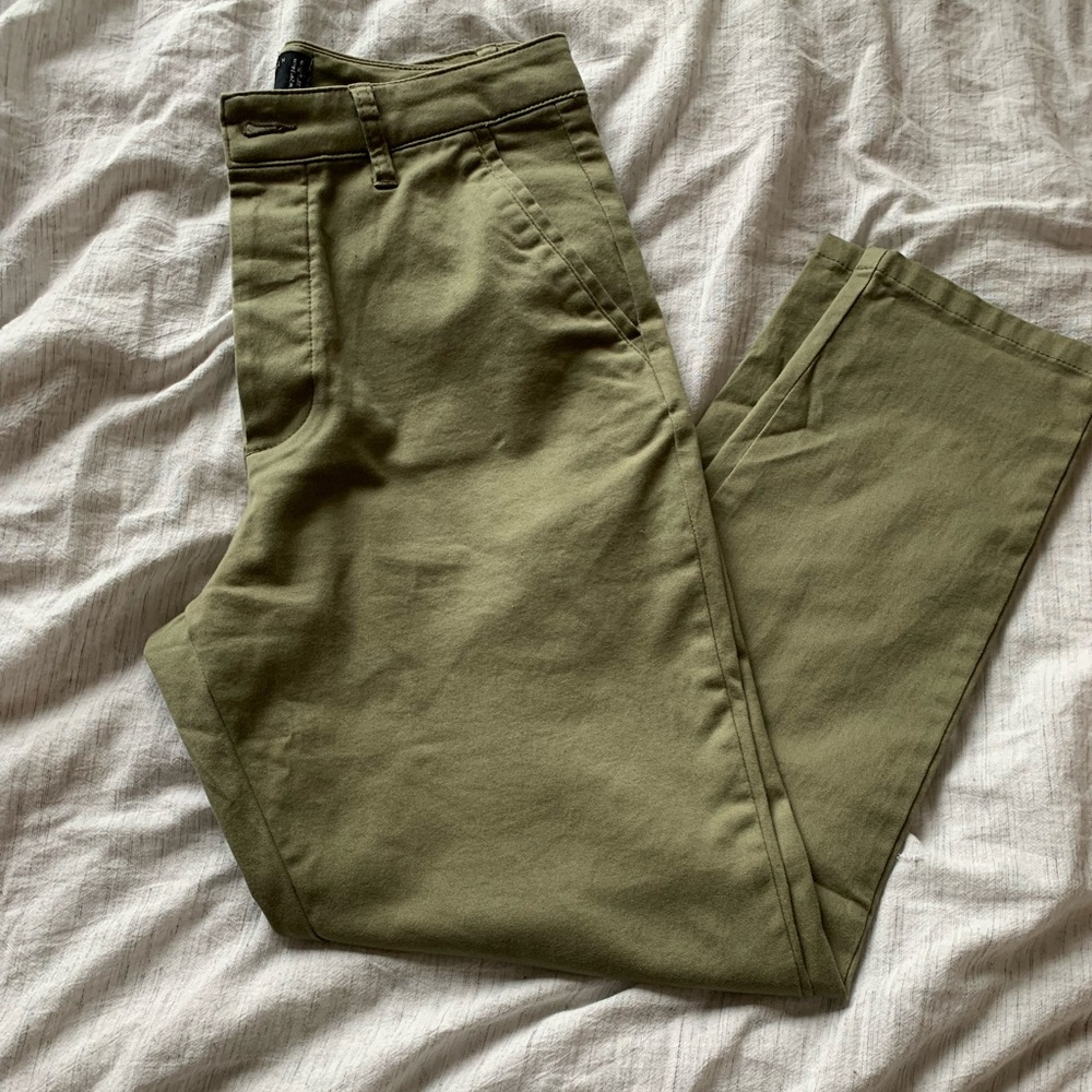 ASOS Men’s Khaki Green Slim Taper Chino
